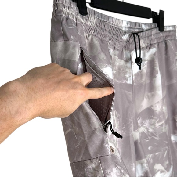 Adidas Own The Run Running Shorts - Picture 3 of 6